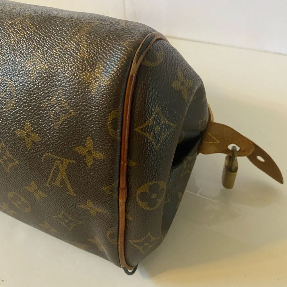 Louis Vuitton Brown Monogram Handbag 11587 - Picture 6 of 11